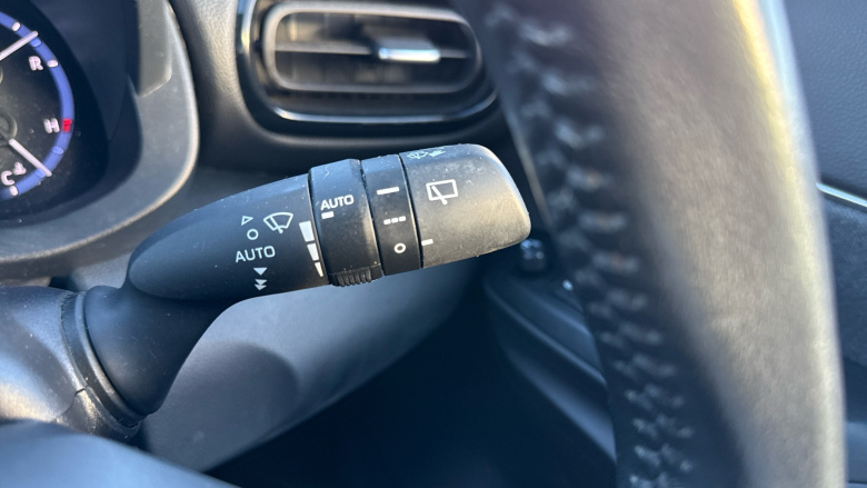 Toyota Yaris Cross 1.5 Hybrid Design 5dr CVT Hybrid Estate